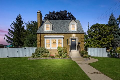 Tiny photo for 10004 Agatite Avenue, Schiller Park, IL 60176 (MLS # 12484423)