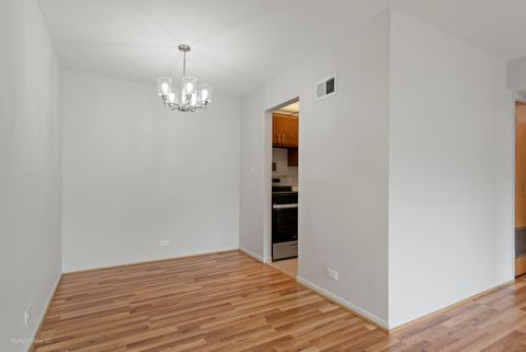 Tiny photo for 9820 S Pulaski Road #203, Oak Lawn, IL 60453 (MLS # 12656254)