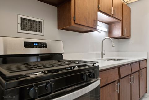 Tiny photo for 9820 S Pulaski Road #203, Oak Lawn, IL 60453 (MLS # 12656254)