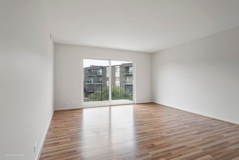 Tiny photo for 9820 S Pulaski Road #203, Oak Lawn, IL 60453 (MLS # 12656254)