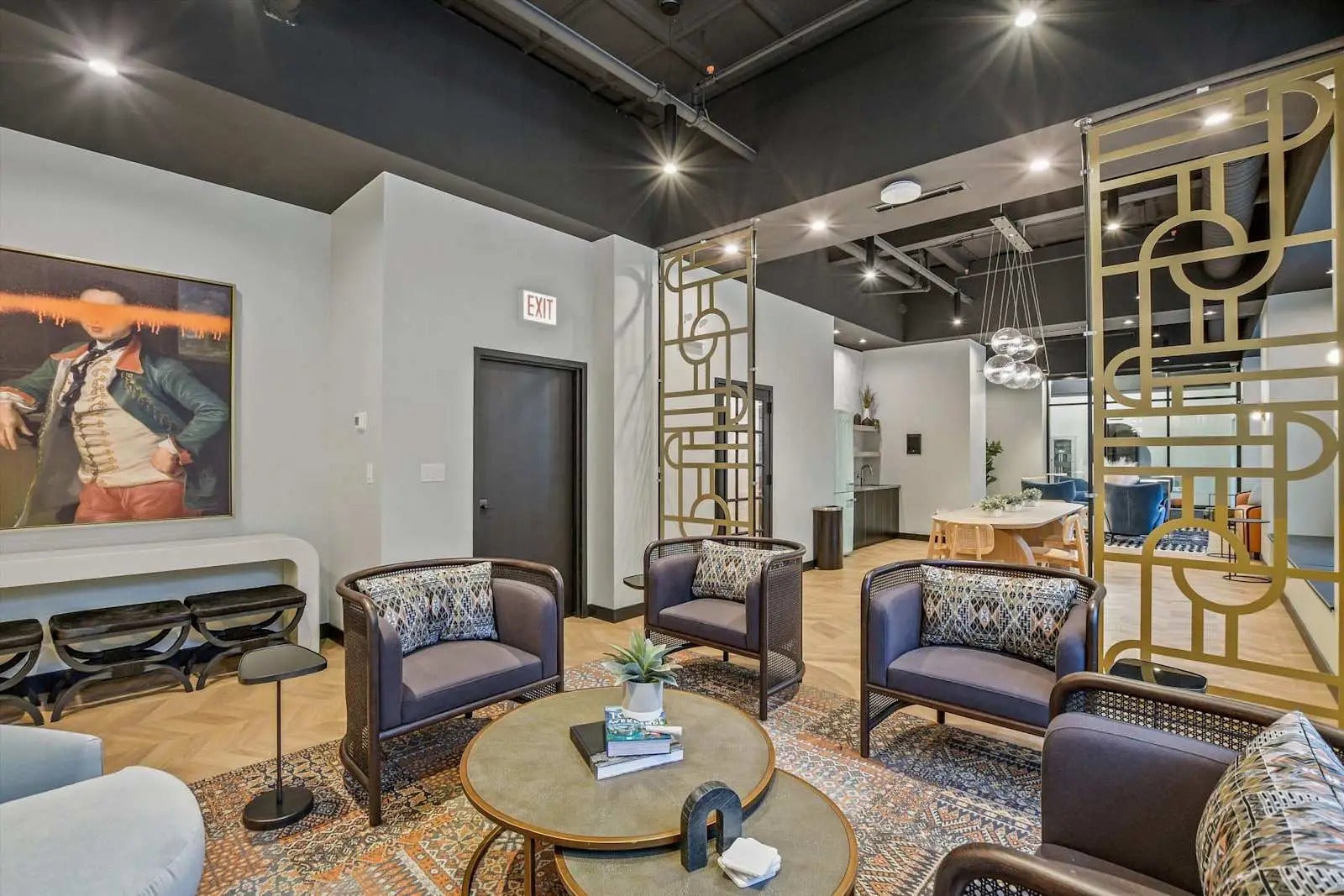 1211 N LASALLE Street 901