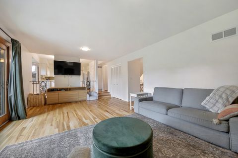 Tiny photo for 1605 Mayflower Drive, DeKalb, IL 60115 (MLS # 12651675)