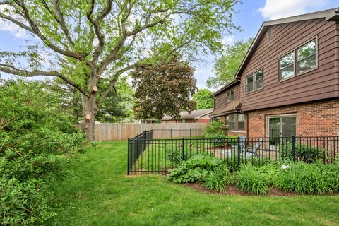 Tiny photo for 1605 Mayflower Drive, DeKalb, IL 60115 (MLS # 12651675)