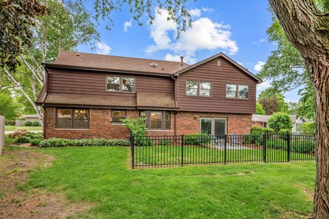 Tiny photo for 1605 Mayflower Drive, DeKalb, IL 60115 (MLS # 12651675)