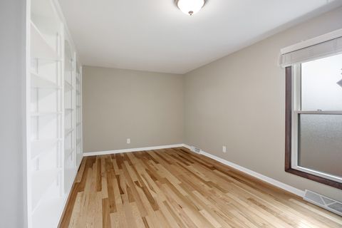Tiny photo for 1605 Mayflower Drive, DeKalb, IL 60115 (MLS # 12651675)