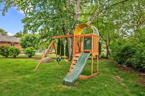 Tiny photo for 1605 Mayflower Drive, DeKalb, IL 60115 (MLS # 12651675)