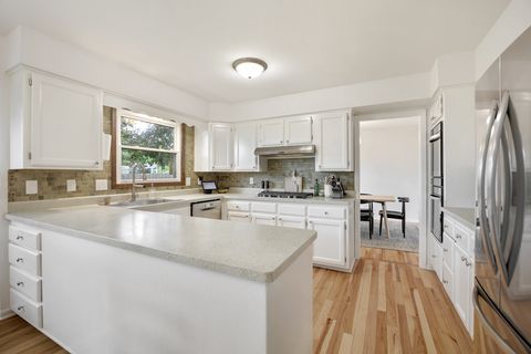 Tiny photo for 1605 Mayflower Drive, DeKalb, IL 60115 (MLS # 12651675)