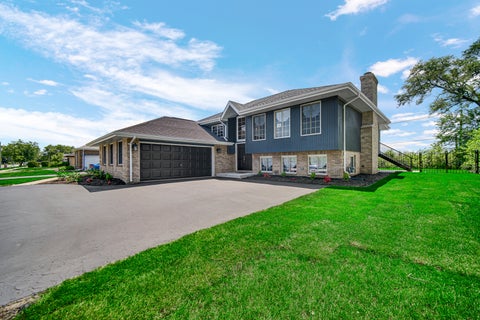 Tiny photo for 2913 201st Place, Lynwood, IL 60411 (MLS # 12706142)