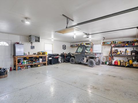 Tiny photo for 2572 160th Avenue, Aledo, IL 61231 (MLS # 12551033)