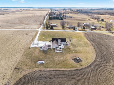 Tiny photo for 2572 160th Avenue, Aledo, IL 61231 (MLS # 12551033)