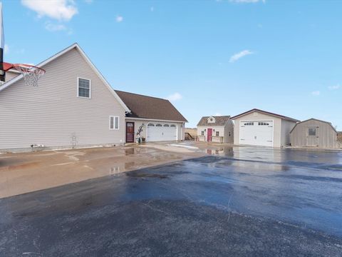 Tiny photo for 2572 160th Avenue, Aledo, IL 61231 (MLS # 12551033)