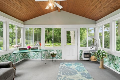 Tiny photo for 2S155 Mayfield Lane, Glen Ellyn, IL 60137 (MLS # 12687785)