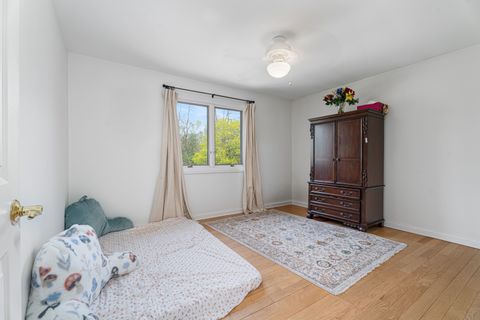 Tiny photo for 25909 N Arrowhead Drive, Mundelein, IL 60060 (MLS # 12422719)
