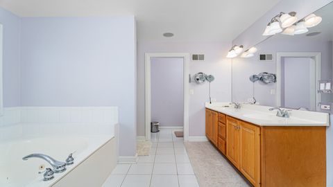 Tiny photo for 25909 N Arrowhead Drive, Mundelein, IL 60060 (MLS # 12422719)