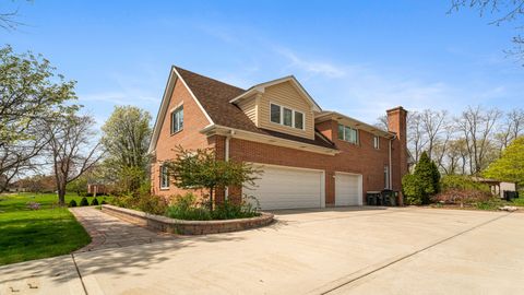 Tiny photo for 25909 N Arrowhead Drive, Mundelein, IL 60060 (MLS # 12422719)