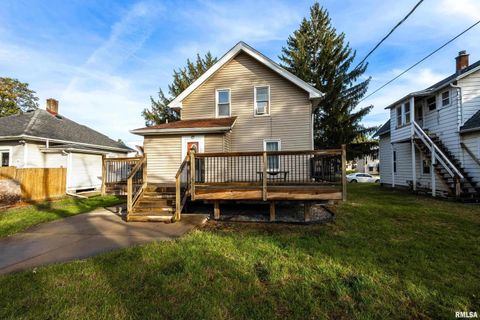 Tiny photo for 1525 W HIGH Street, Davenport, IA 52804 (MLS # QC4268905)