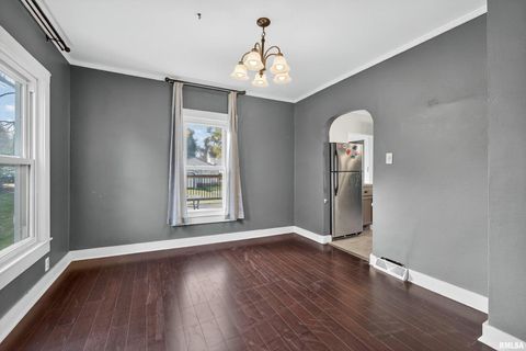 Tiny photo for 1525 W HIGH Street, Davenport, IA 52804 (MLS # QC4268905)