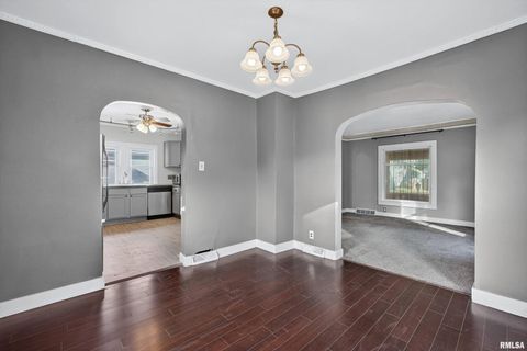 Tiny photo for 1525 W HIGH Street, Davenport, IA 52804 (MLS # QC4268905)