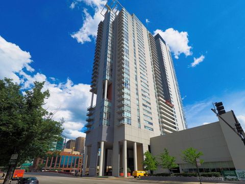 737 W WASHINGTON Boulevard 810 Chicago IL 60661