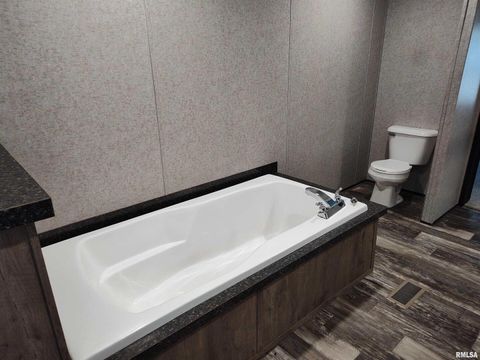 Tiny photo for 1207 SW 6TH Street, Fairfield, IL 62837 (MLS # EB460372)