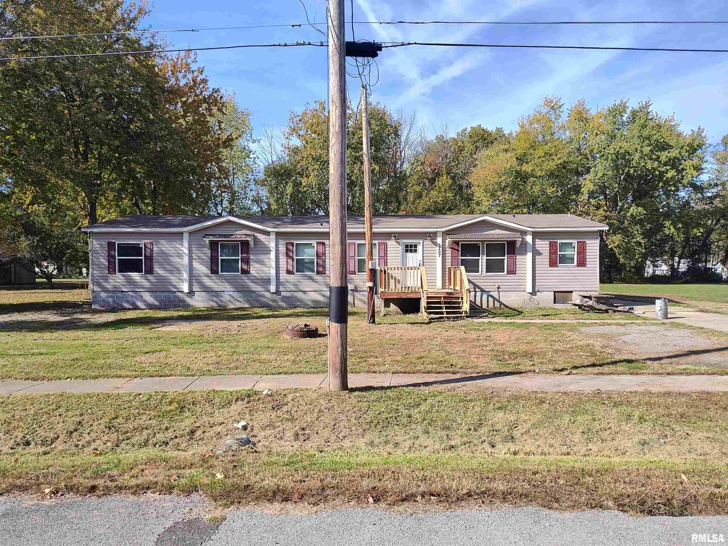 1207 SW 6TH Street