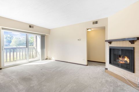 Tiny photo for 527 Cumnor Road #107, Westmont, IL 60559 (MLS # 12479852)