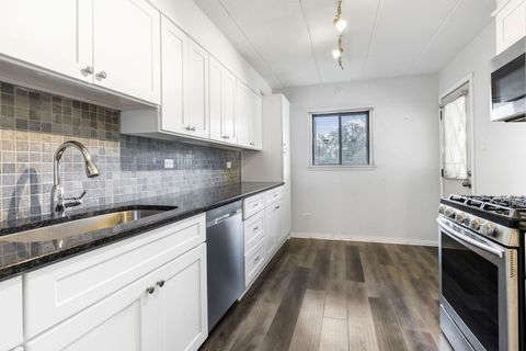 Tiny photo for 527 Cumnor Road #107, Westmont, IL 60559 (MLS # 12479852)