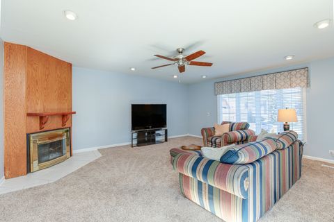 Tiny photo for 291 Blackhawk Drive, Carol Stream, IL 60188 (MLS # 12498479)