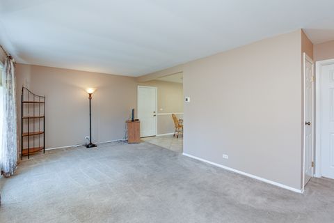 Tiny photo for 291 Blackhawk Drive, Carol Stream, IL 60188 (MLS # 12498479)