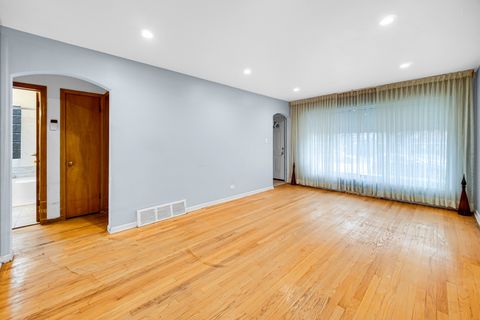 Tiny photo for 9911 S Peoria Avenue, Chicago, IL 60643 (MLS # 12590032)