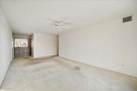 Tiny photo for 1721 Mission Hills Road #406, Northbrook, IL 60062 (MLS # 12520556)