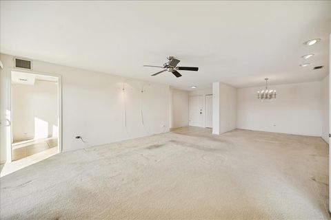 Tiny photo for 1721 Mission Hills Road #406, Northbrook, IL 60062 (MLS # 12520556)