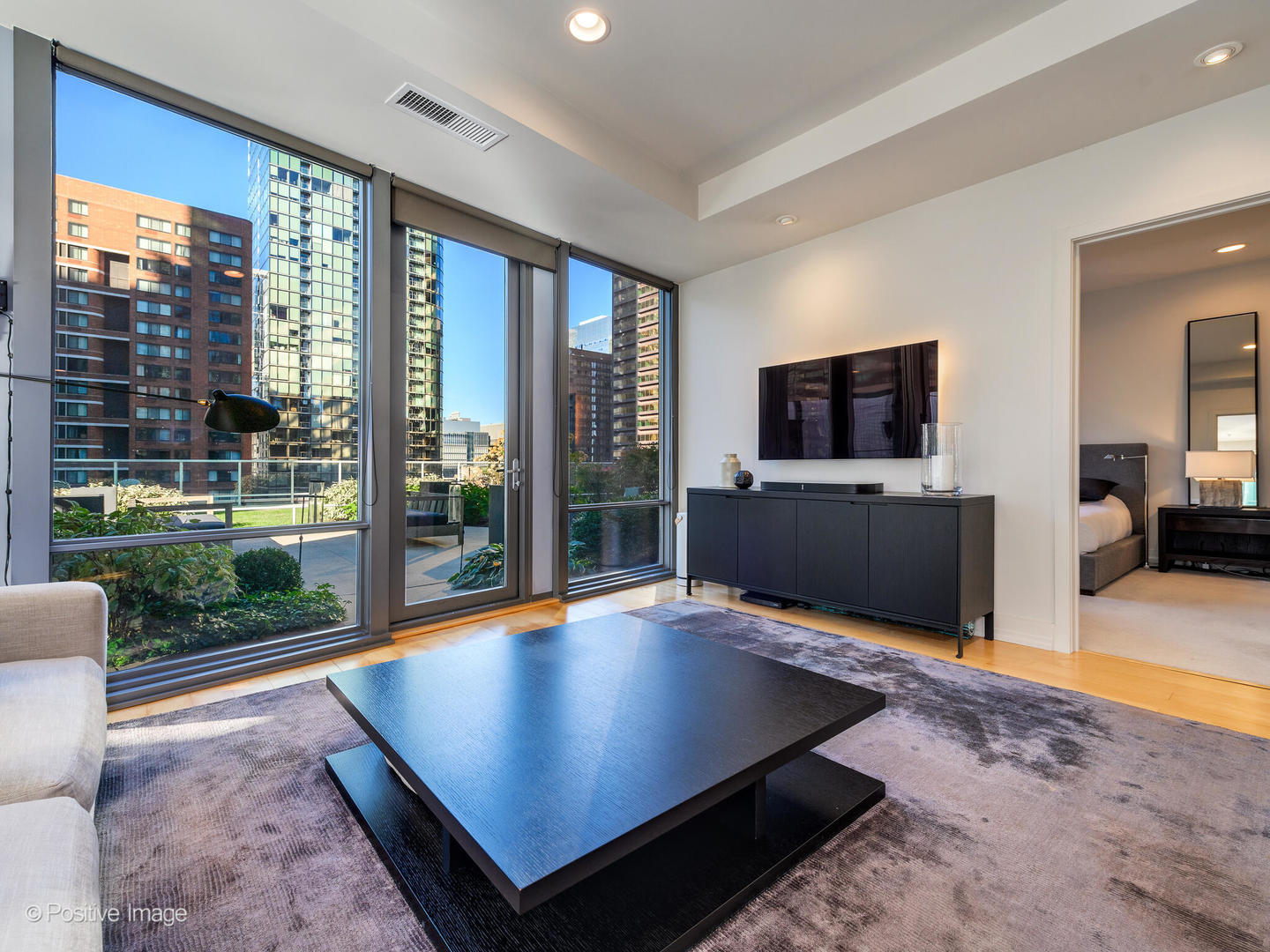 240 E ILLINOIS Street 1002