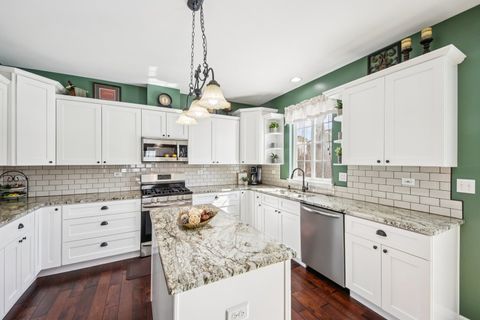 Tiny photo for 1195 Hadley Circle, Gurnee, IL 60031 (MLS # 12596487)