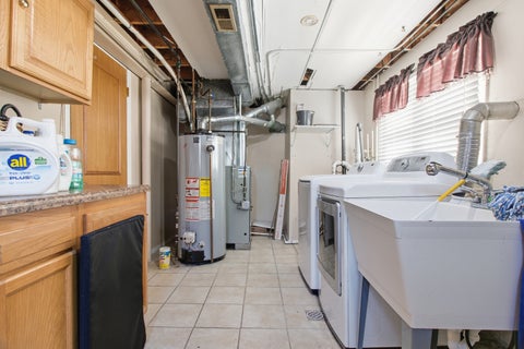 Tiny photo for 526 N Edgewood Avenue, Lombard, IL 60148 (MLS # 12789527)
