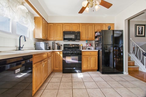 Tiny photo for 526 N Edgewood Avenue, Lombard, IL 60148 (MLS # 12789527)