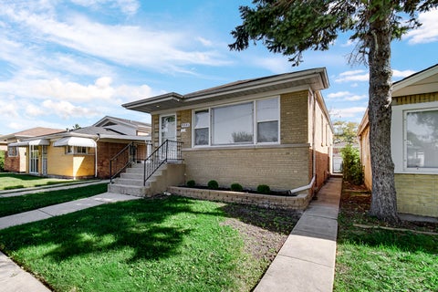 Tiny photo for 9331 S Parnell Avenue, Chicago, IL 60620 (MLS # 12777137)