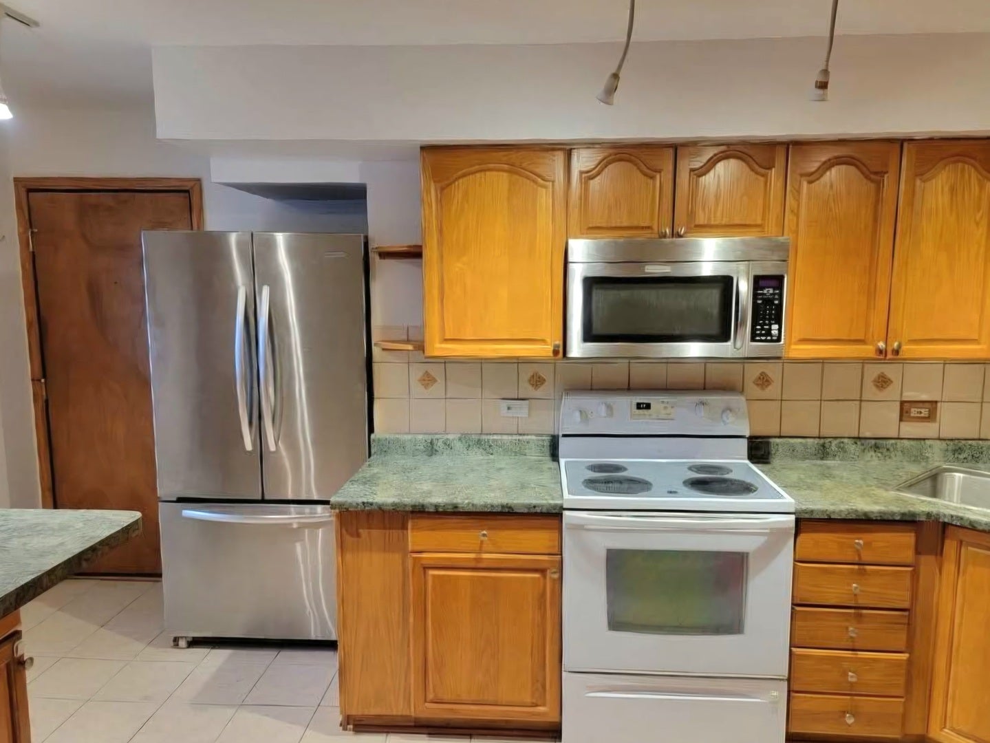 9709 Bianco Terrace E