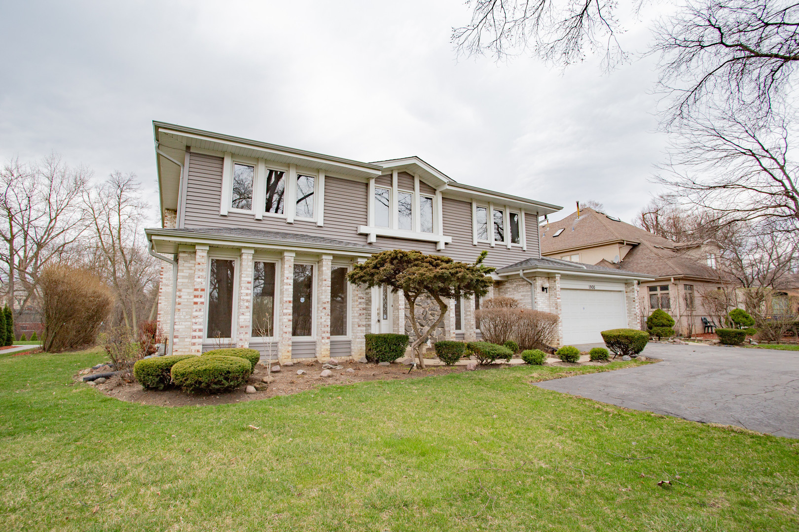 1900 LANDWEHR Road