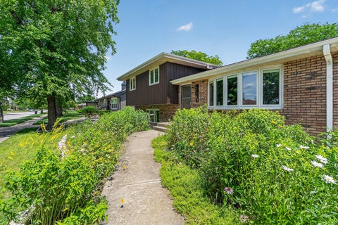 Tiny photo for 18525 Bock Road, Lansing, IL 60438 (MLS # 12666598)