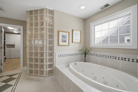 Tiny photo for 7 Dunhill Lane, North Barrington, IL 60010 (MLS # 12730735)