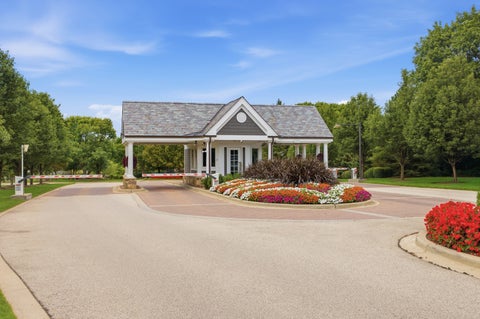 Tiny photo for 7 Dunhill Lane, North Barrington, IL 60010 (MLS # 12730735)