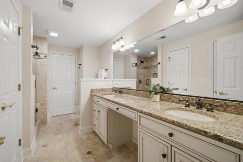 Tiny photo for 7 Dunhill Lane, North Barrington, IL 60010 (MLS # 12730735)