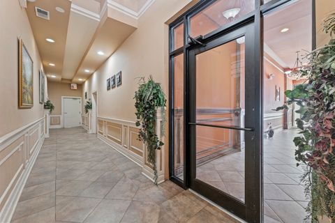 Tiny photo for 4231 N Kedzie Avenue #3E, Chicago, IL 60618 (MLS # 12387567)