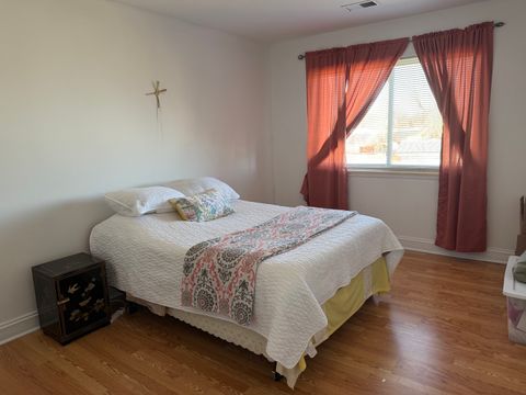 Tiny photo for 703 W Central Road #1C8, Mount Prospect, IL 60056 (MLS # 12611424)