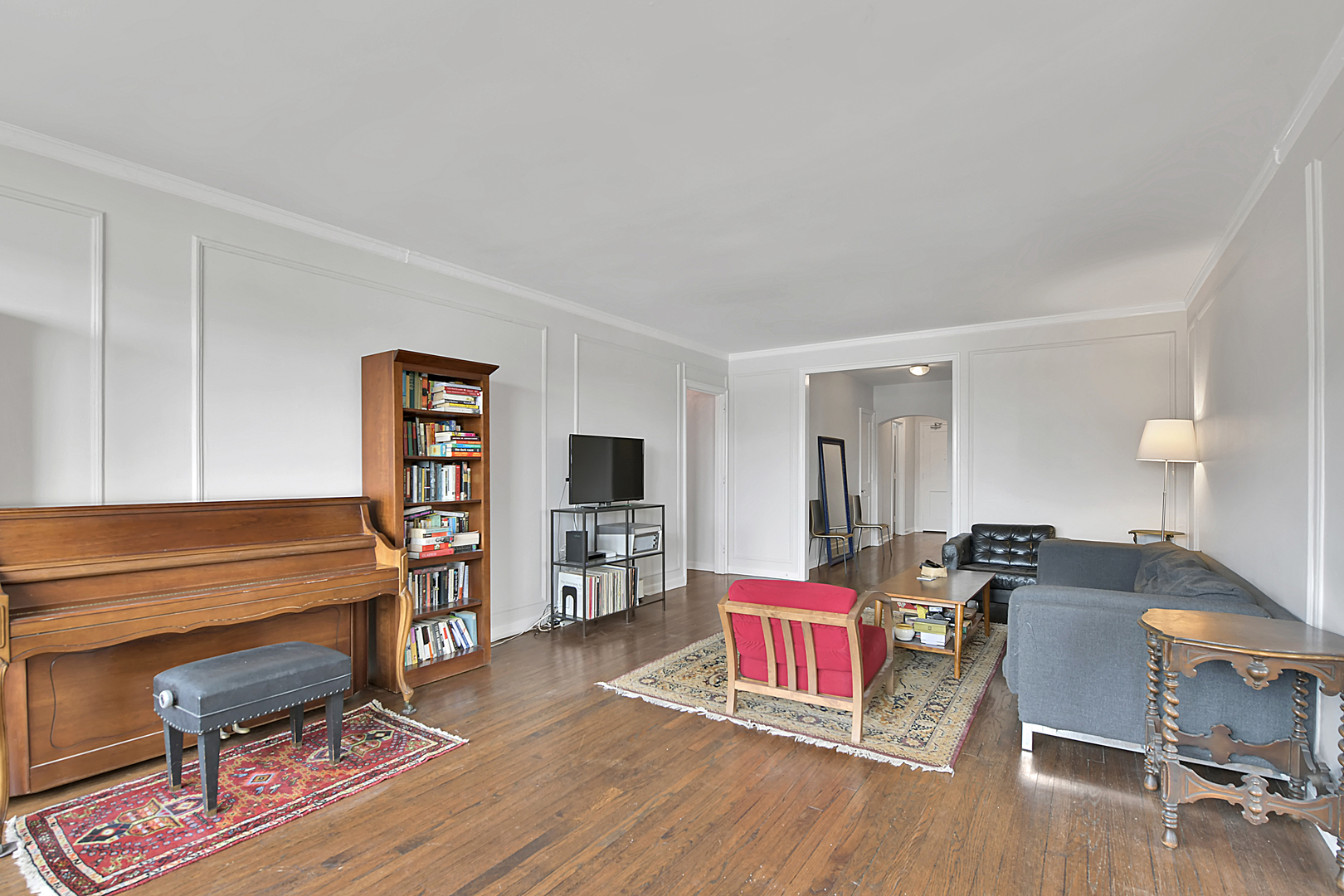 5555 N SHERIDAN Road 507