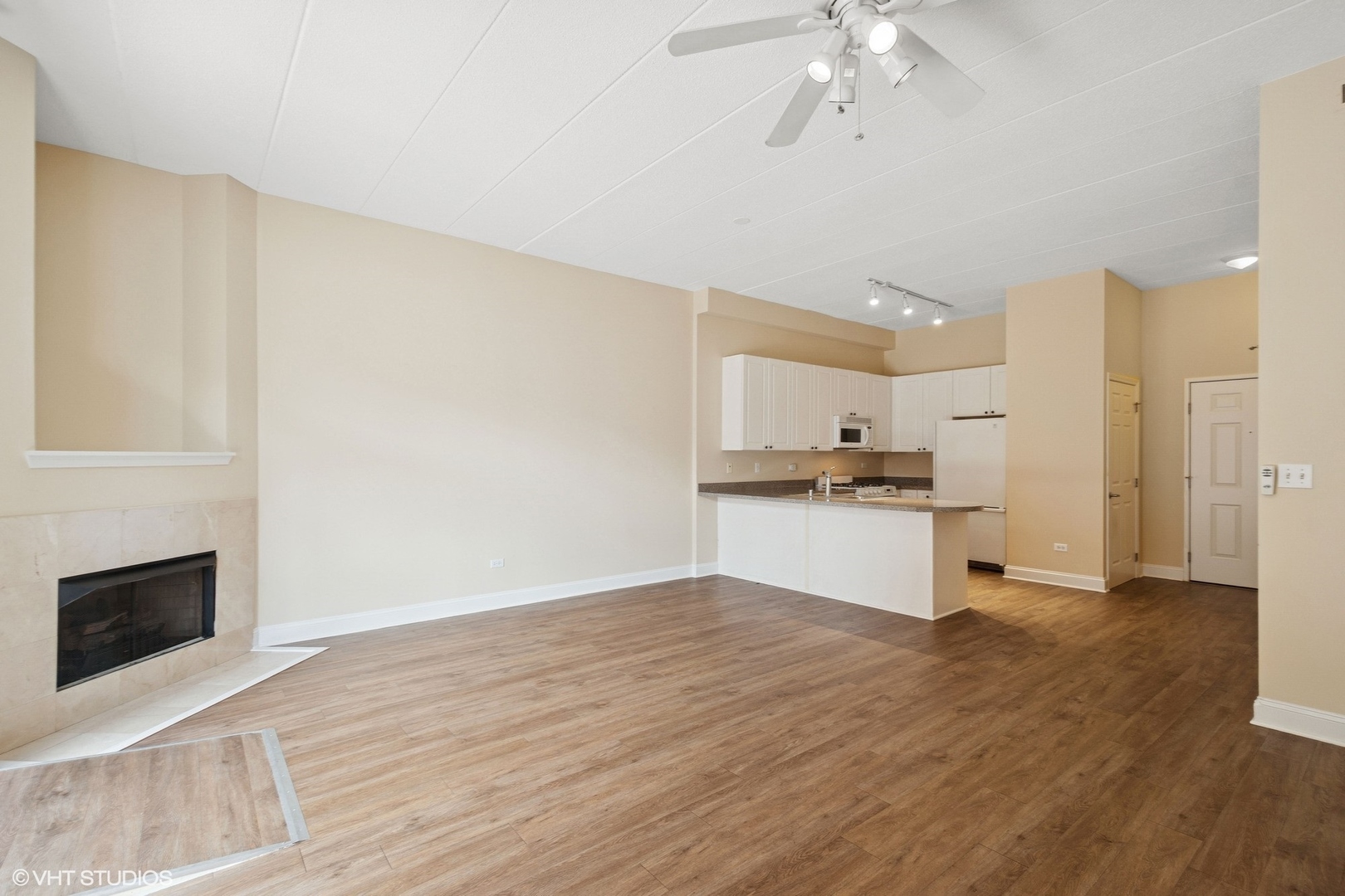 1301 W Washington Boulevard 203