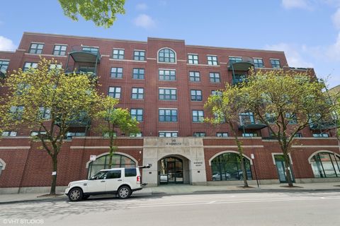 1301 W Washington Boulevard 203 Chicago IL 60607
