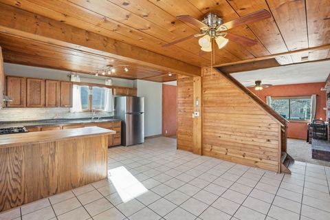 Tiny photo for 2137 Vine Street, Davenport, IA 52804 (MLS # 12557903)