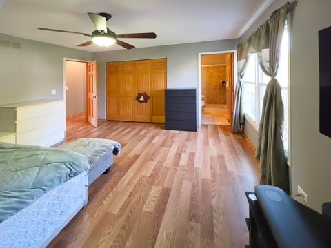 Tiny photo for 140 S whispering hills Drive, Naperville, IL 60540 (MLS # 12793246)